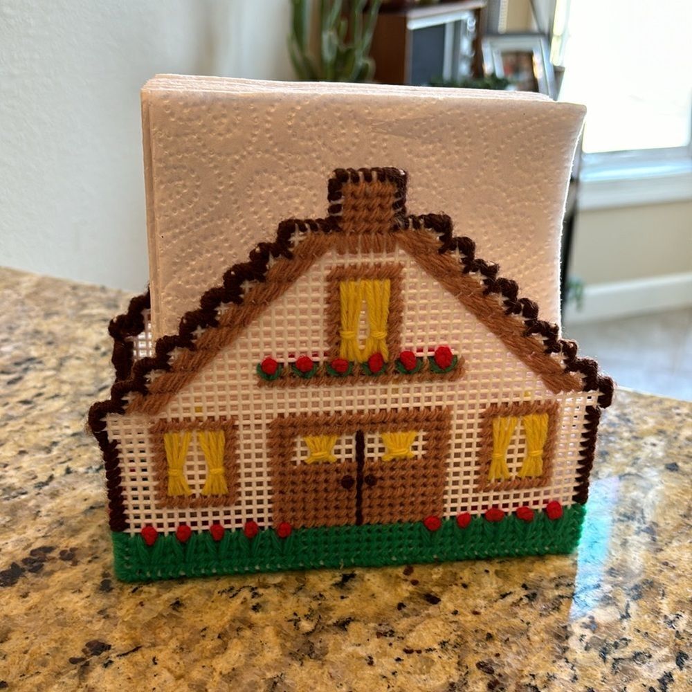 gingerbread house home Vintage 1970's yarn art napkin mail holder handmade